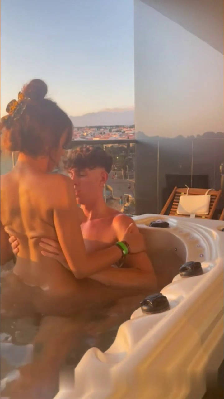 Photo 10 of Alaska Clarke