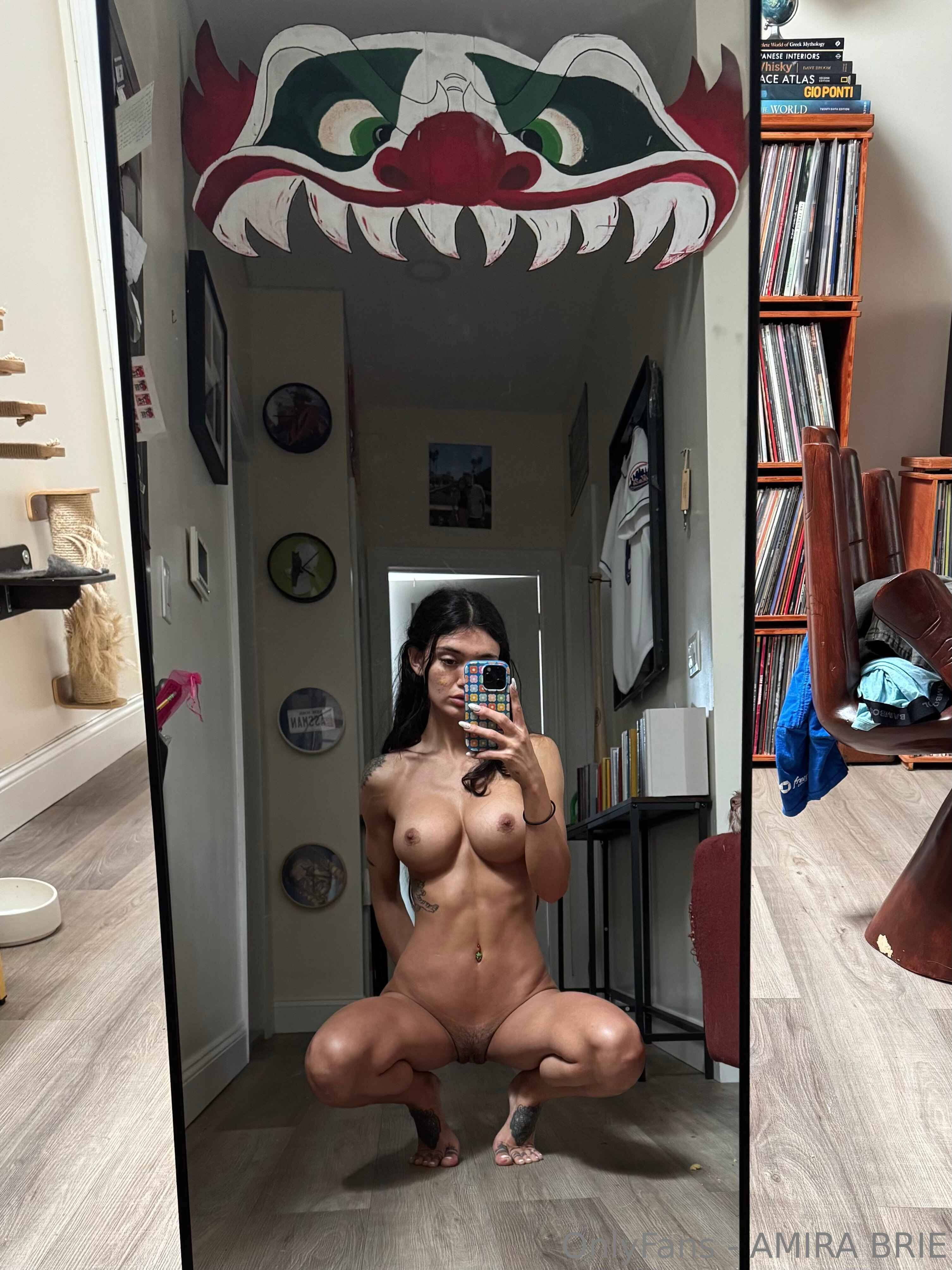 Photo 10 of Amira Brie