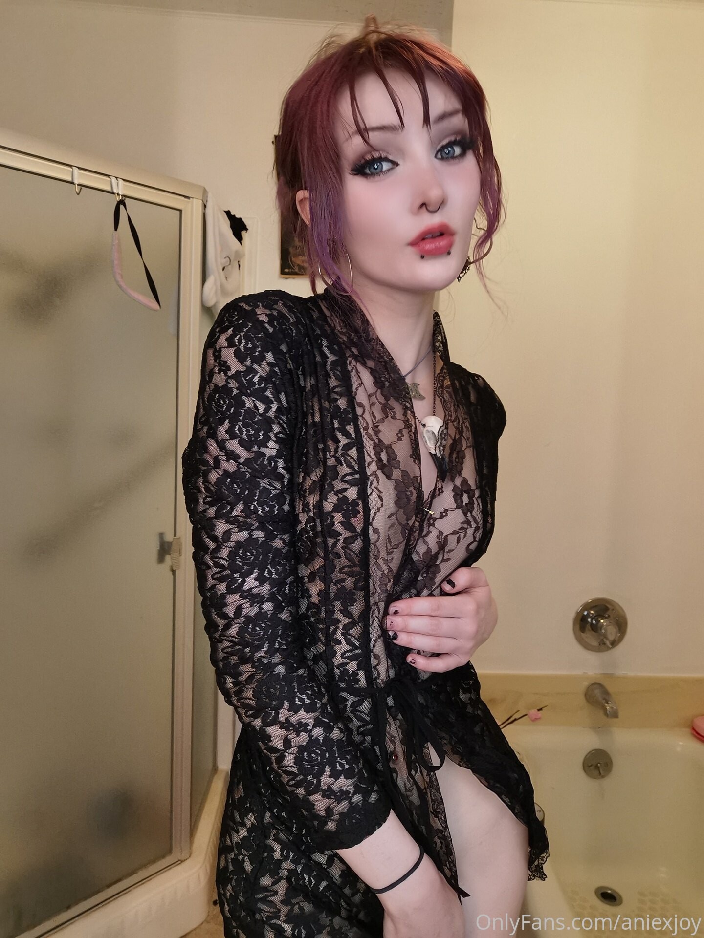 Photo 103 of Anie Joy