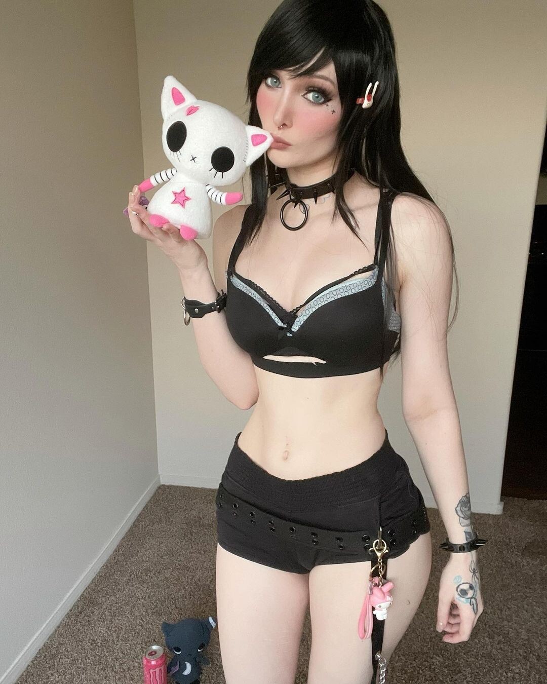 Photo 36 of Anie Joy