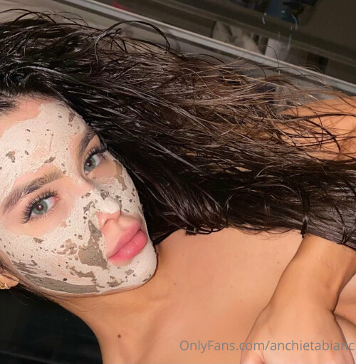 Photo 101 of Bianca Anchieta