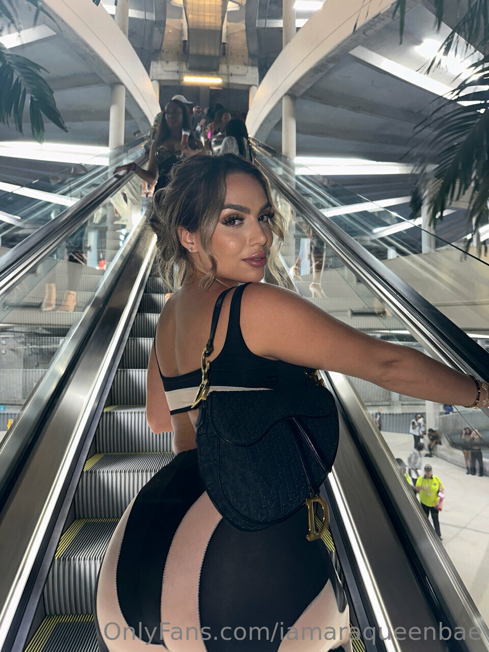 Photo 17 of Araqueenbae