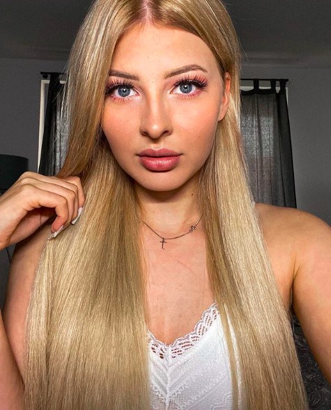 Photo 14 of ASMR Janina