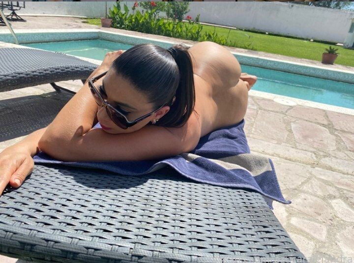 Photo 89 of Azucar Alejandra