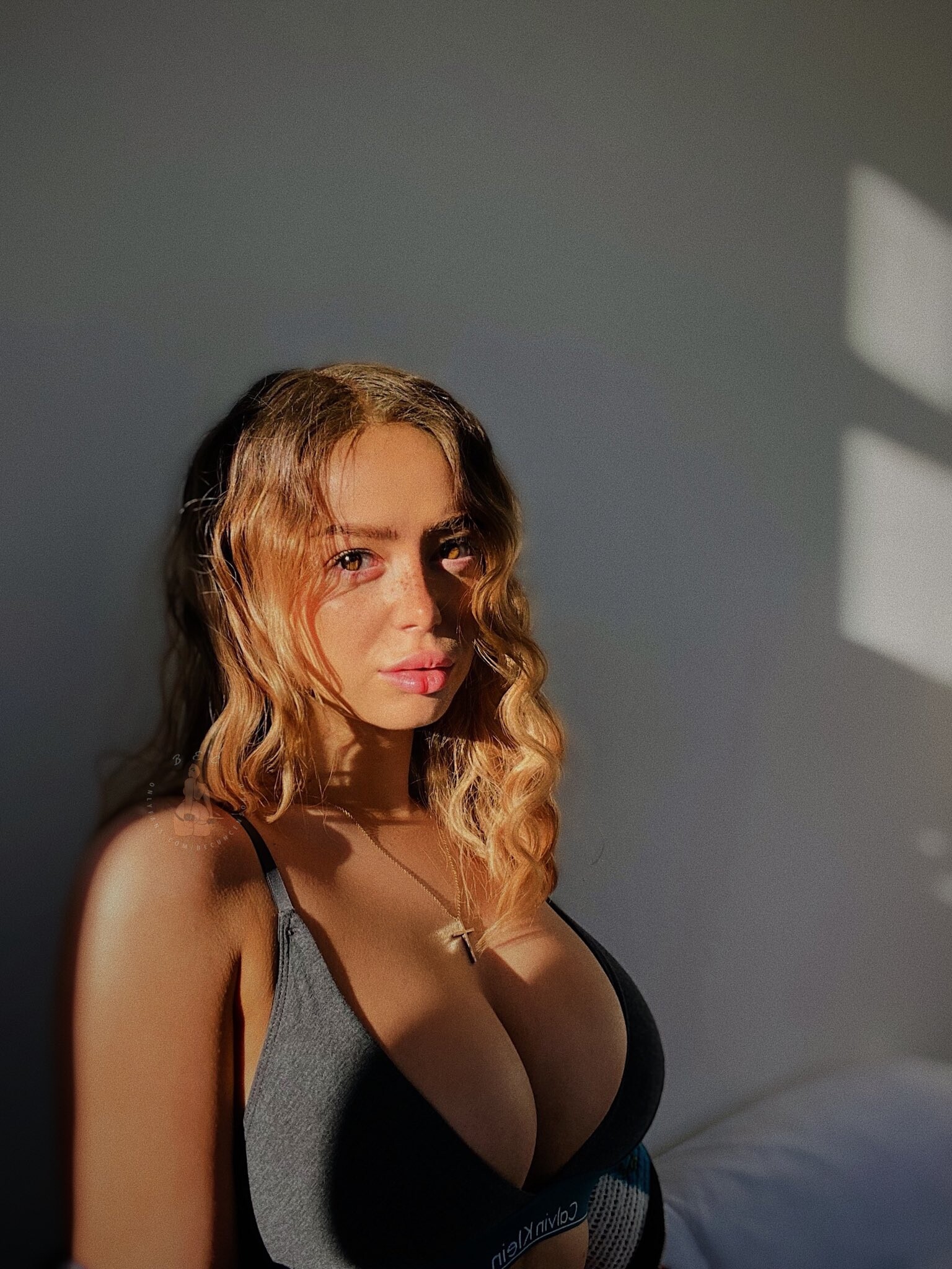 Photo 108 of Becsoph