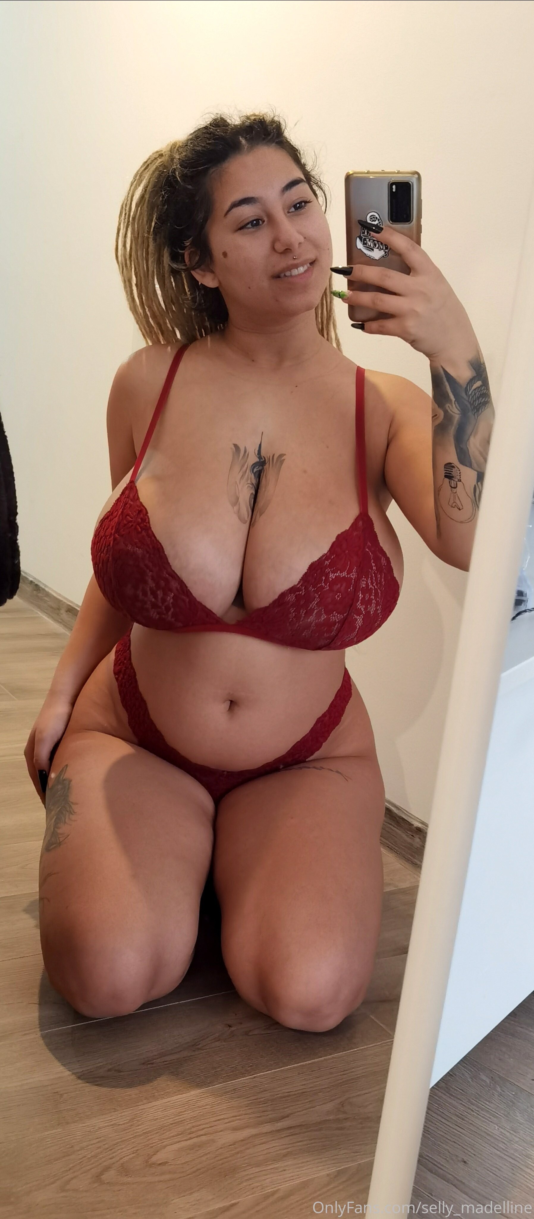 Selly_madelline profile