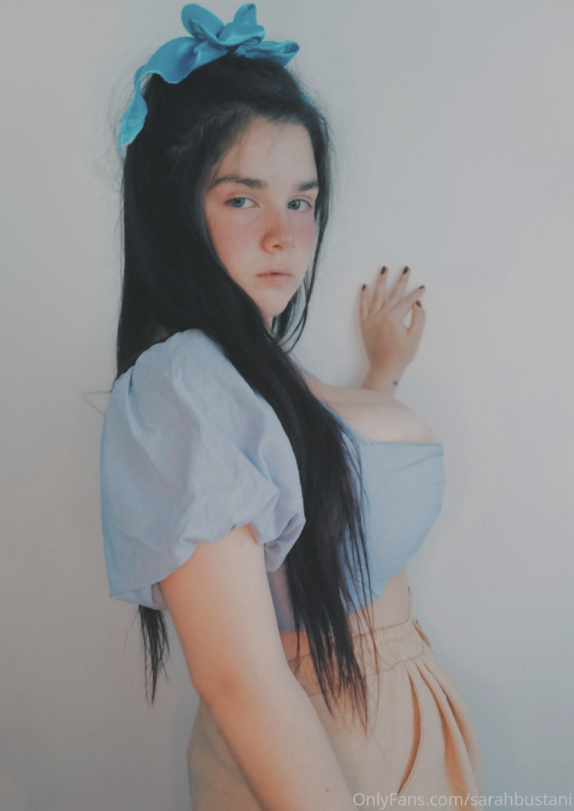 Photo 67 of Sarah Bustani