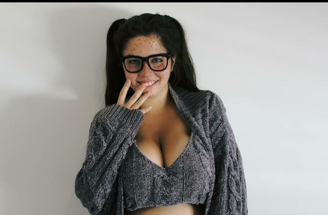 Photo 50 of Sarah Bustani