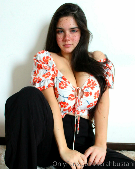 Photo 28 of Sarah Bustani