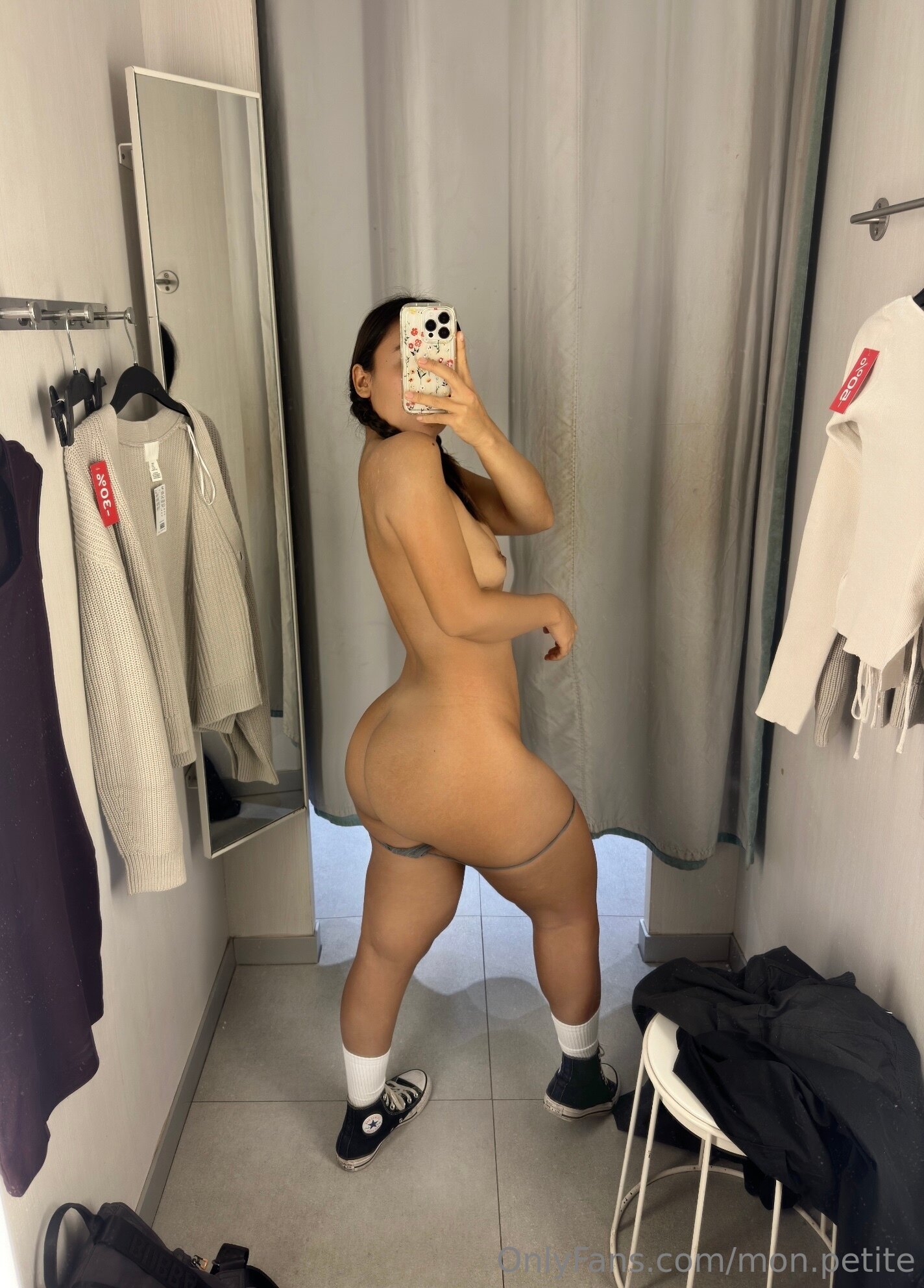 Photo 74 of Mon Petite