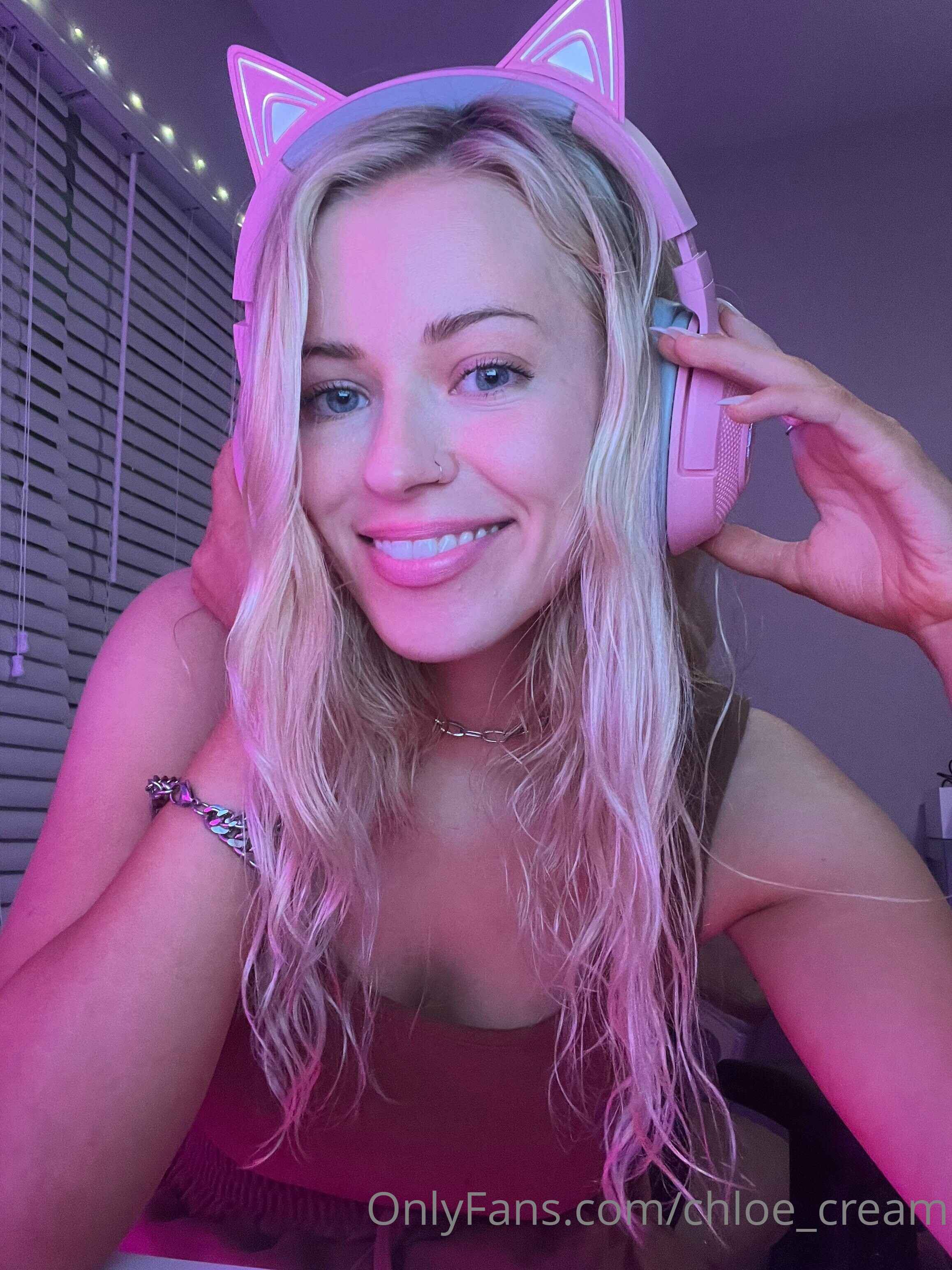 Photo 35 of Chloe Cream