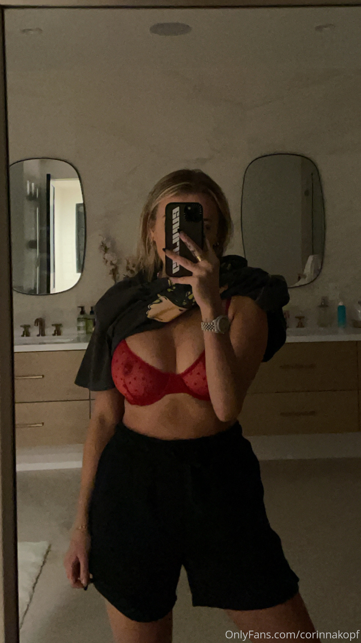 Photo 35 of Corinna Kopf