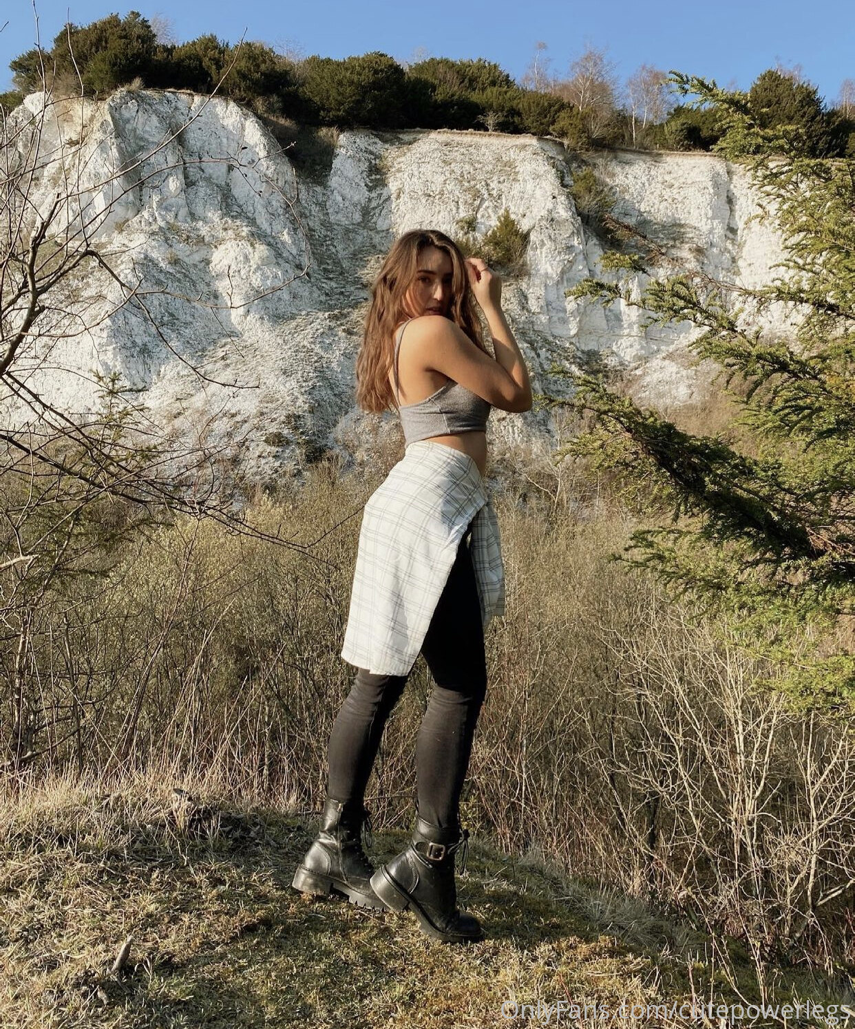 Photo 38 of Alison Taylor