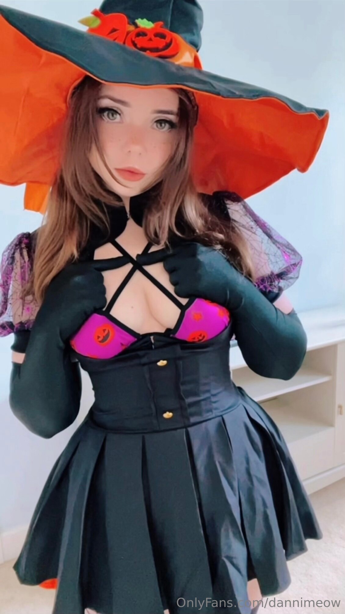 Photo 32 of Danni Meow