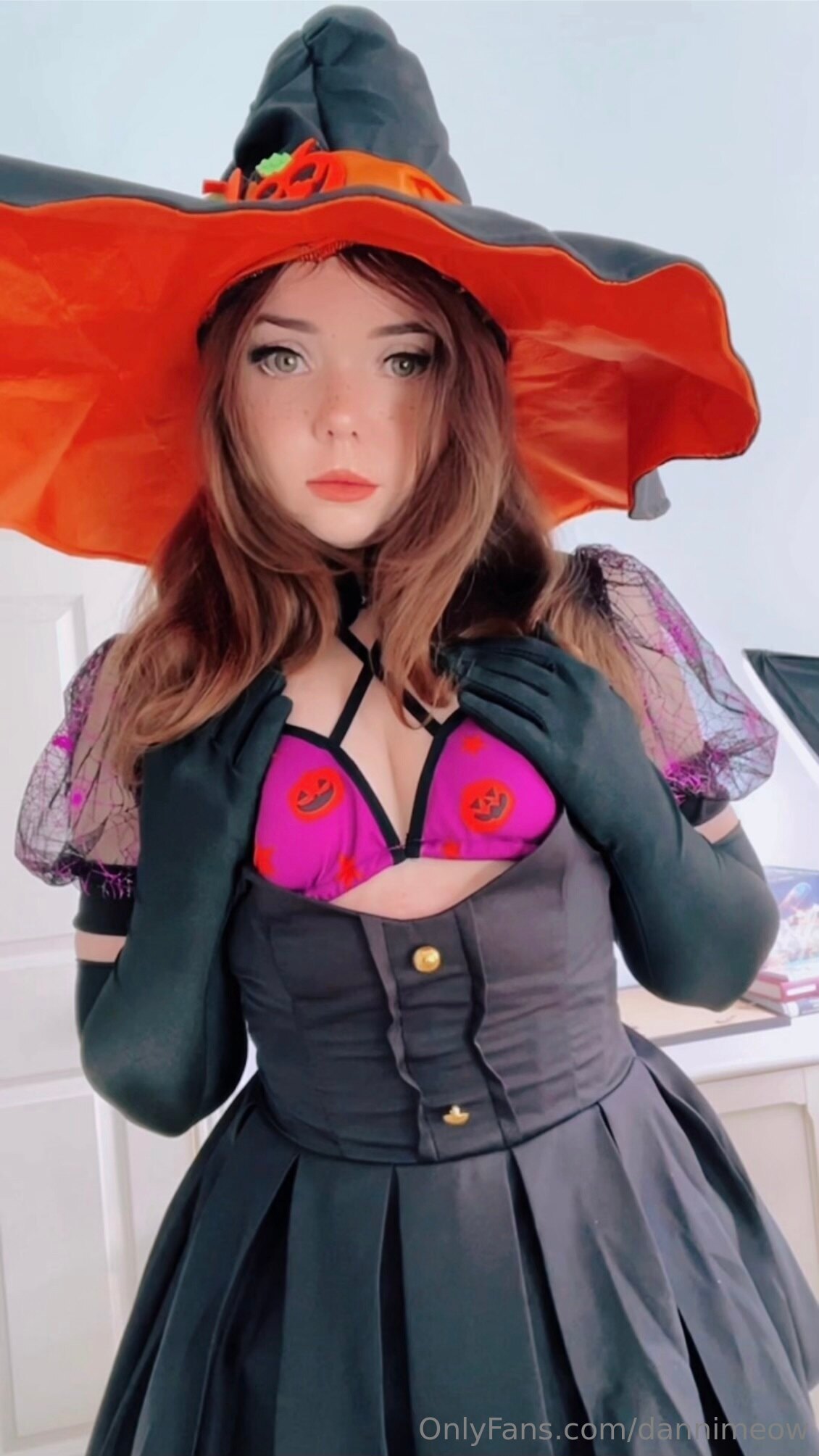 Photo 24 of Danni Meow