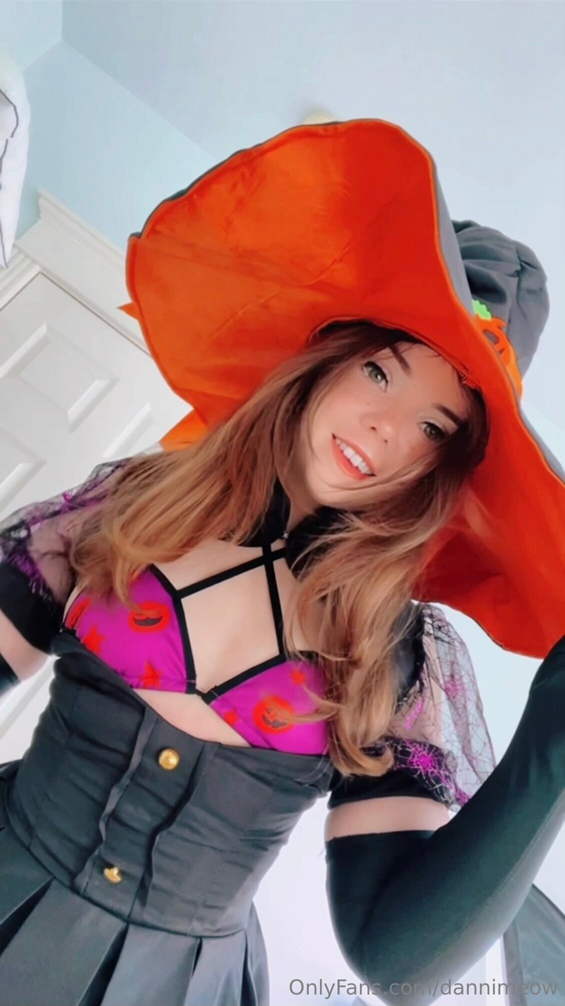 Photo 22 of Danni Meow