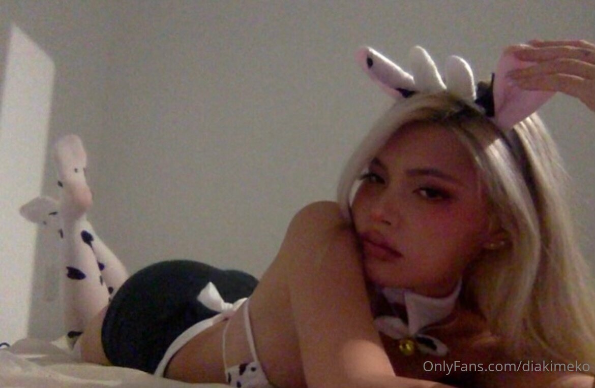 Photo 114 of Dia Kim