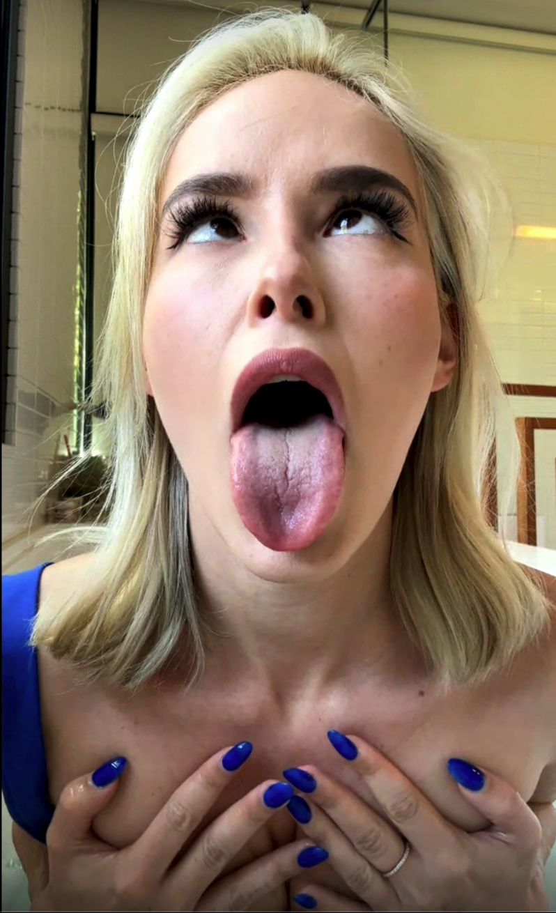 Photo 14 of Elena Kamperi