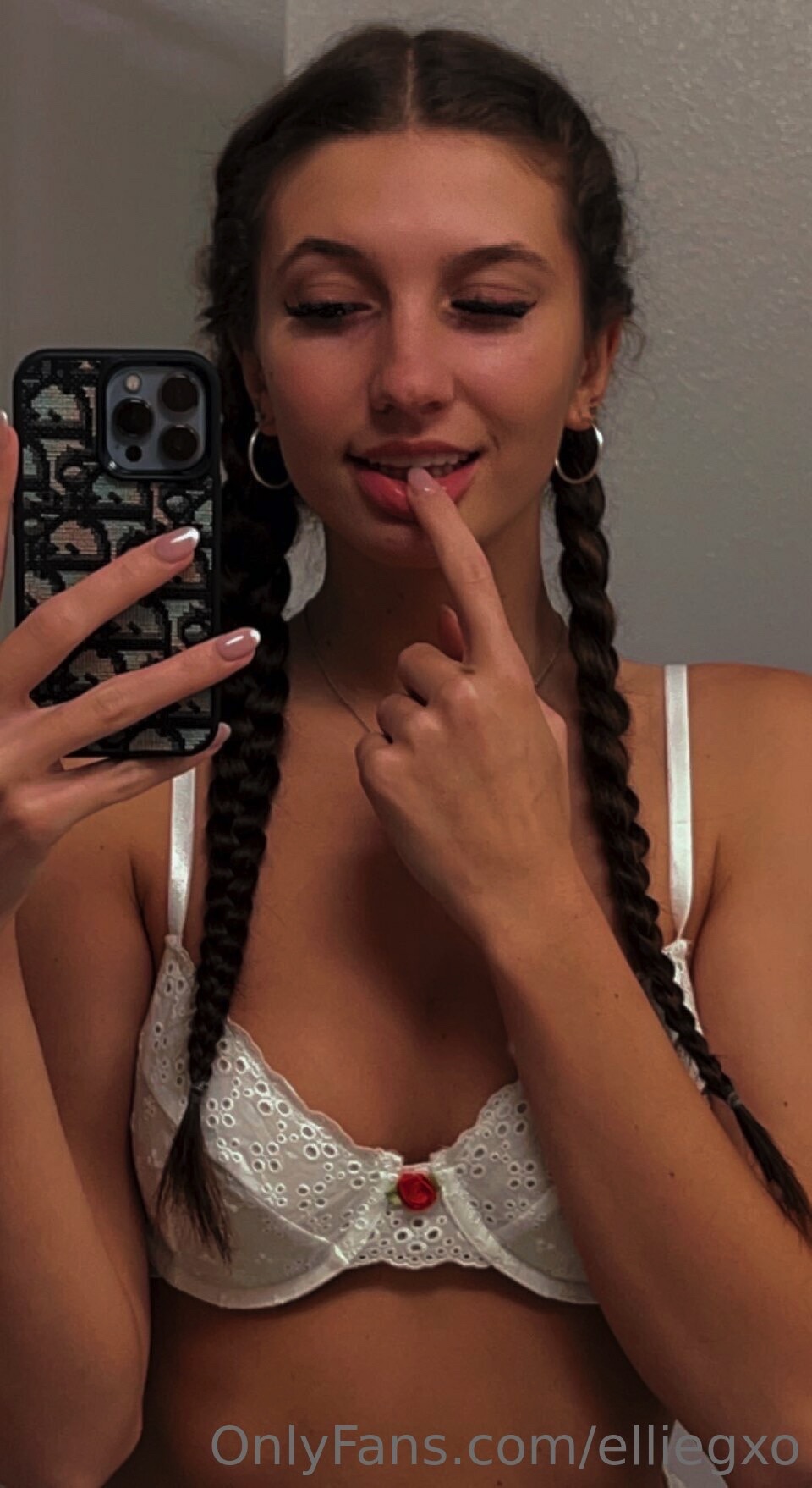 Photo 86 of Ellievandeel