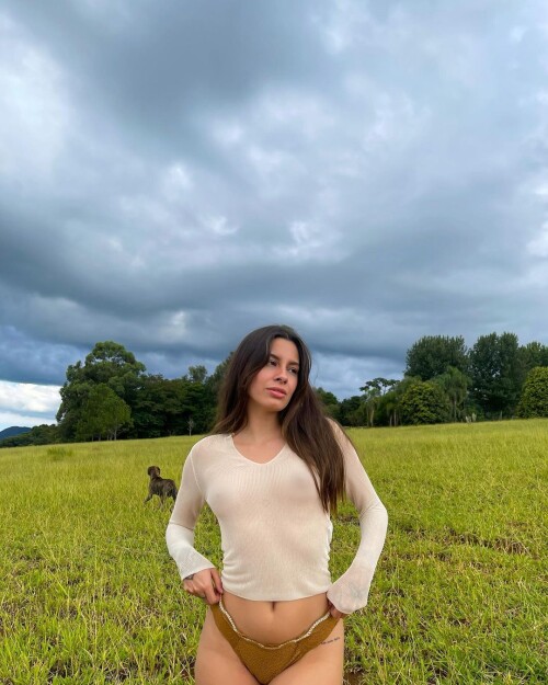 Photo 120 of Fernanda Mota Farhat