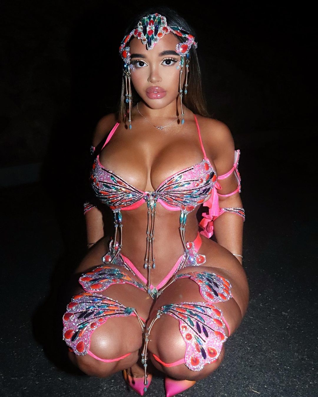 Photo 45 of Giselle Lynette