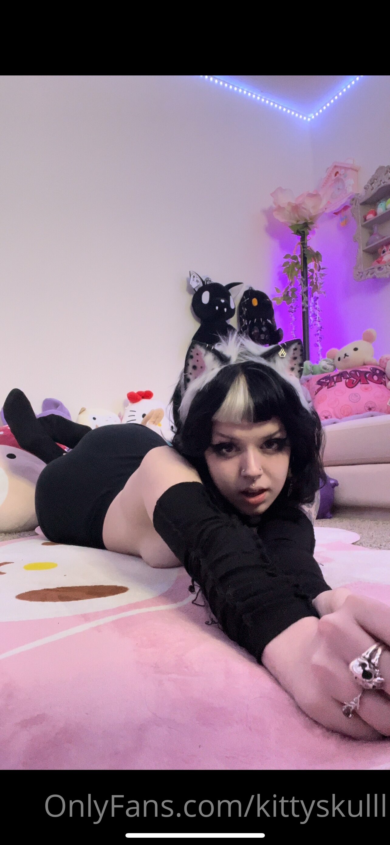 Photo 40 of Yeahimcaroline