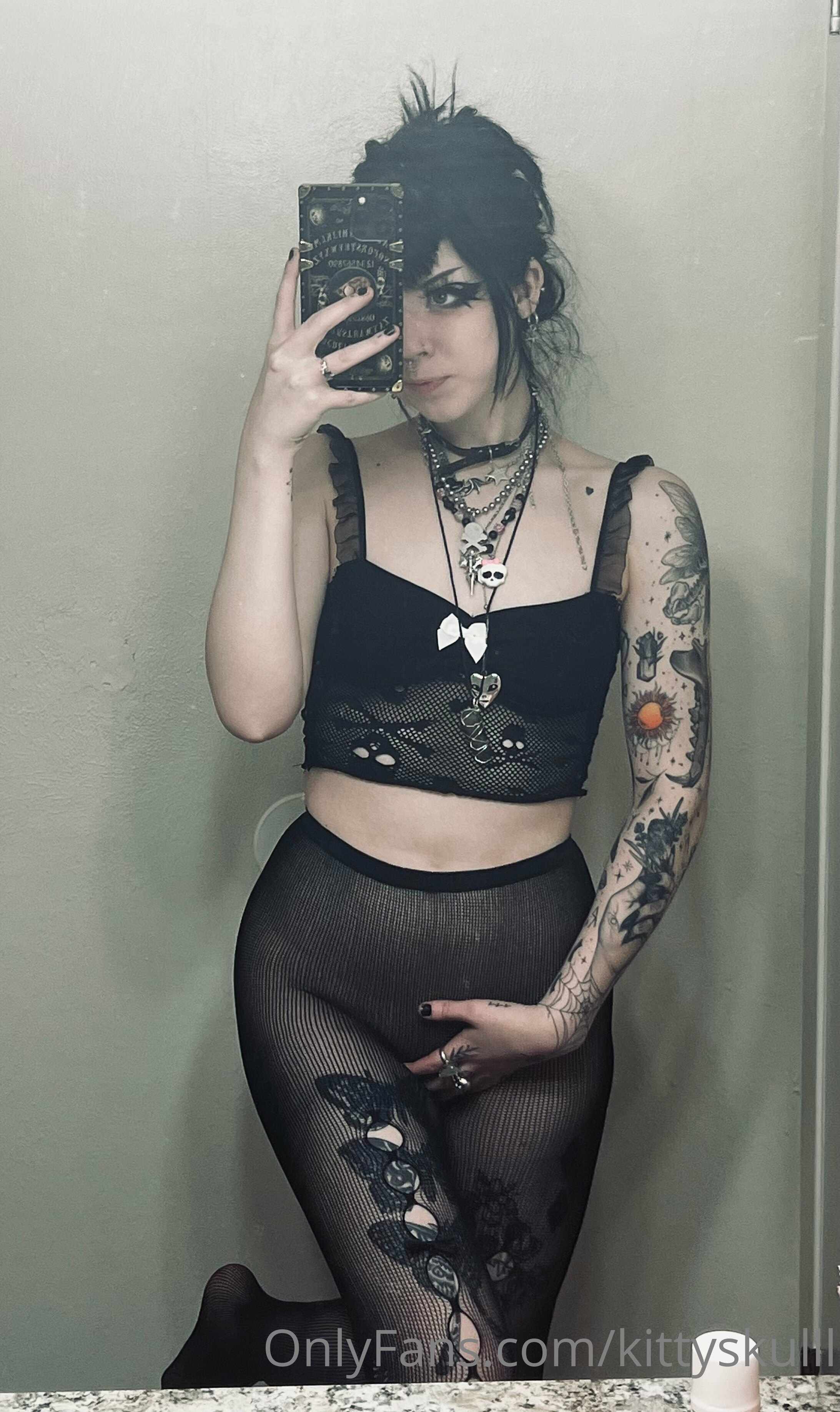 Photo 16 of Yeahimcaroline