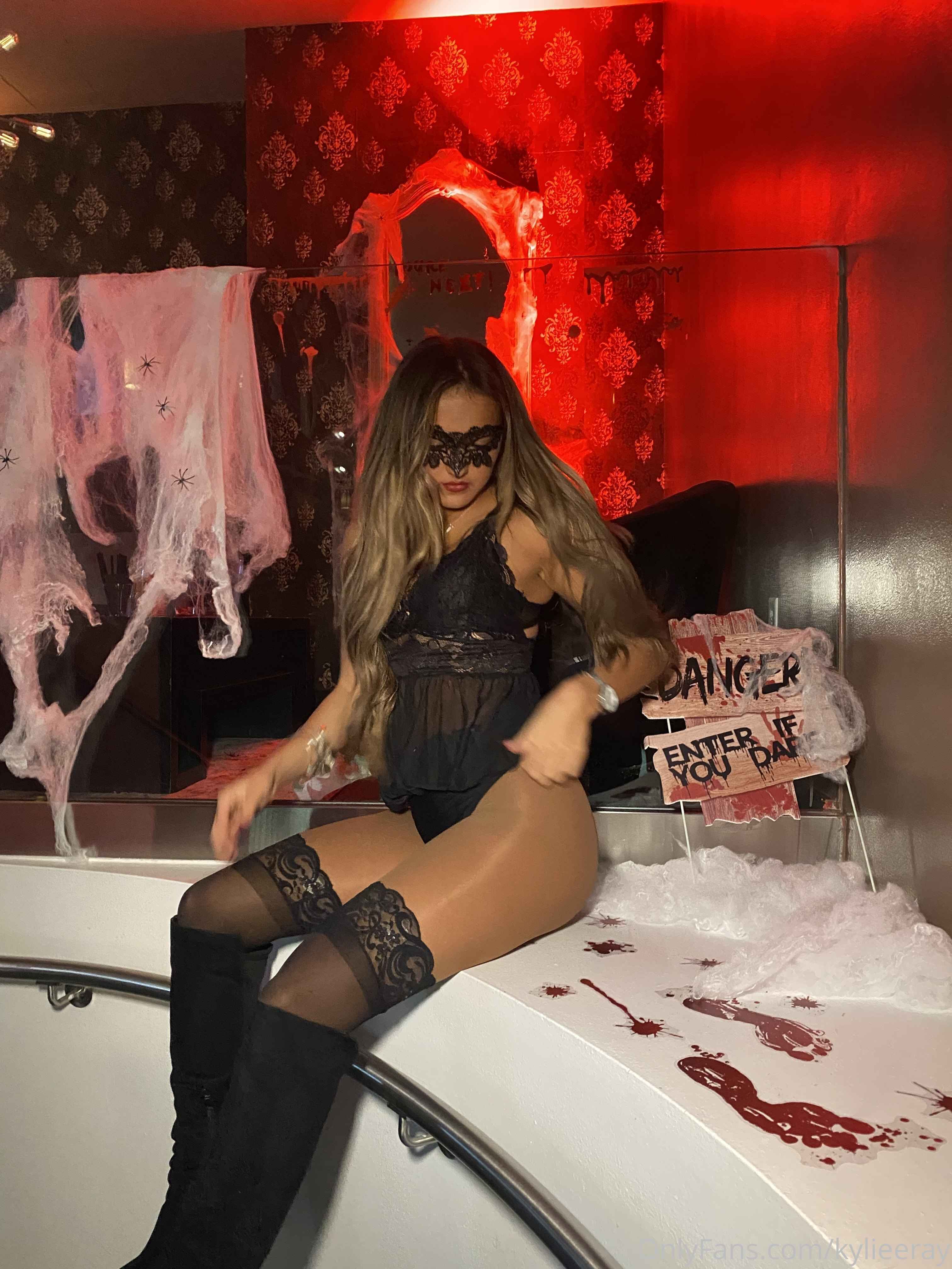 Photo 36 of AshleyRayCushman