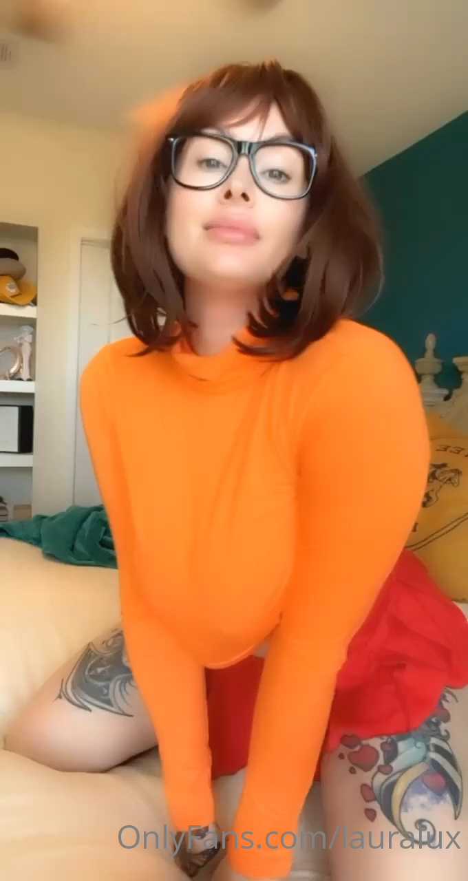 Photo 88 of Laura Lux