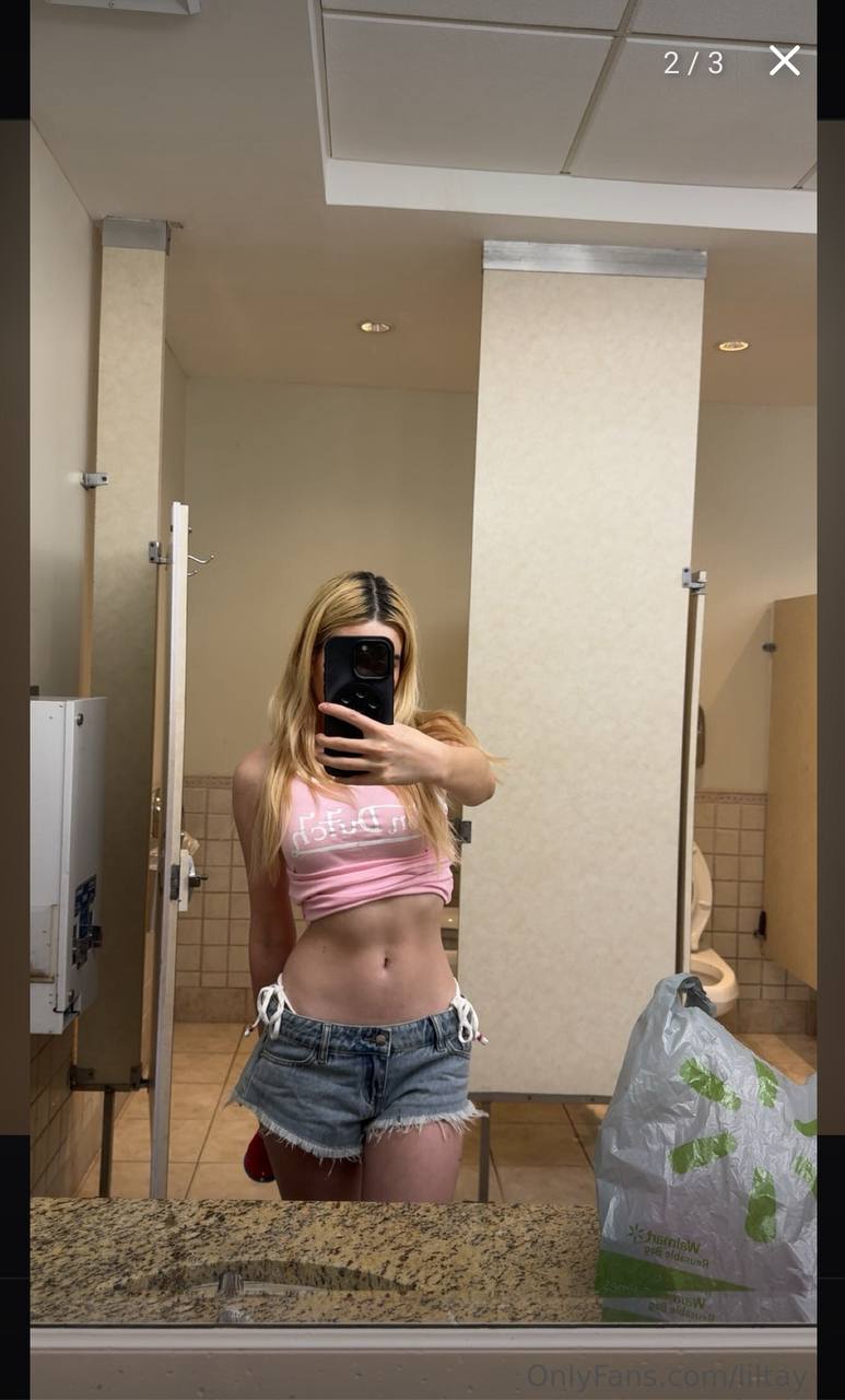 Photo 63 of Lil Tay