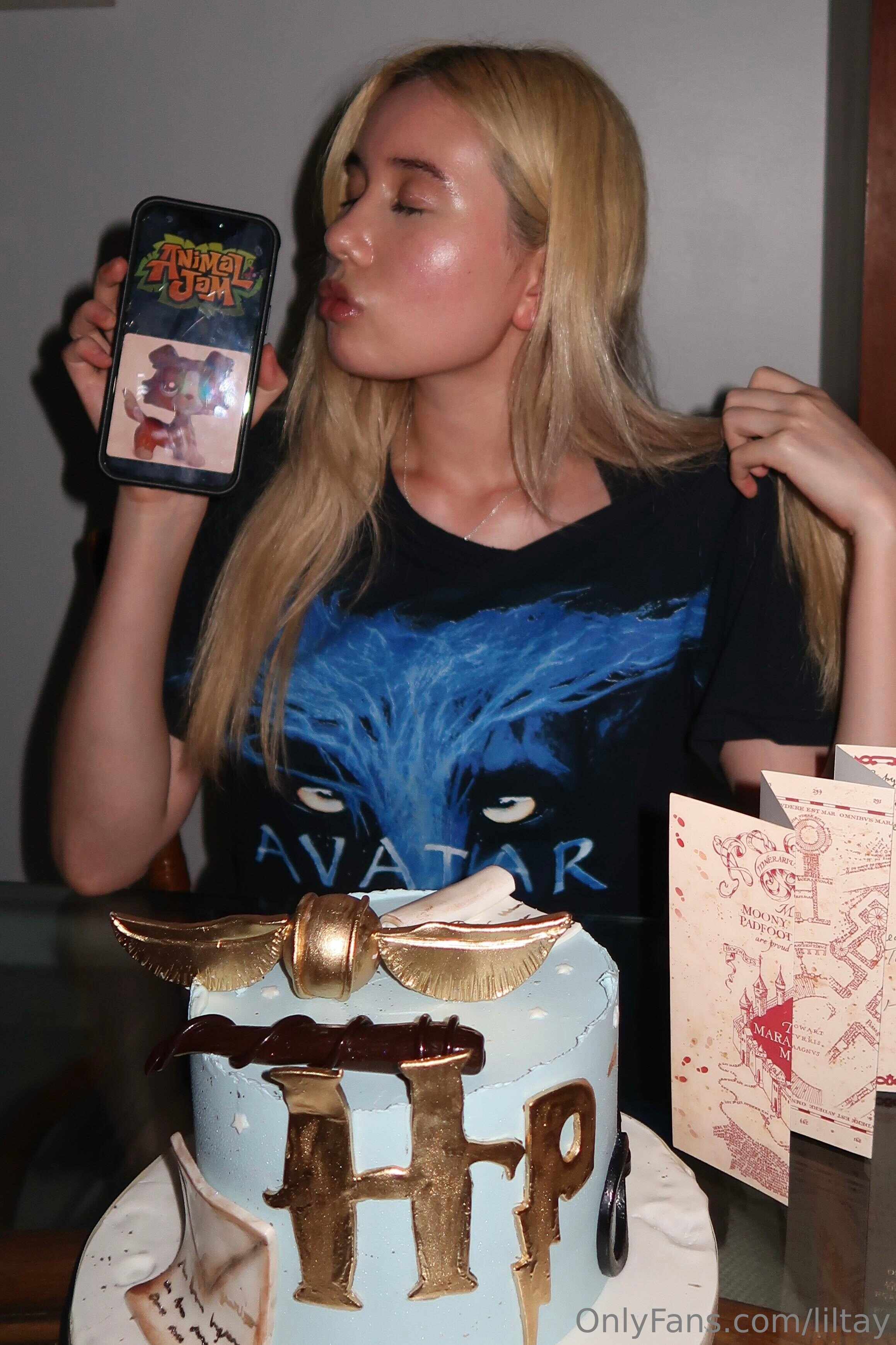Photo 17 of Lil Tay