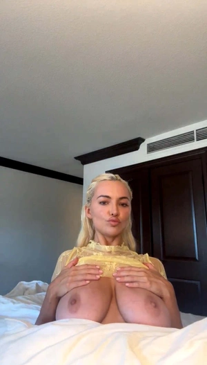 Lindsey Pelas photo 2960