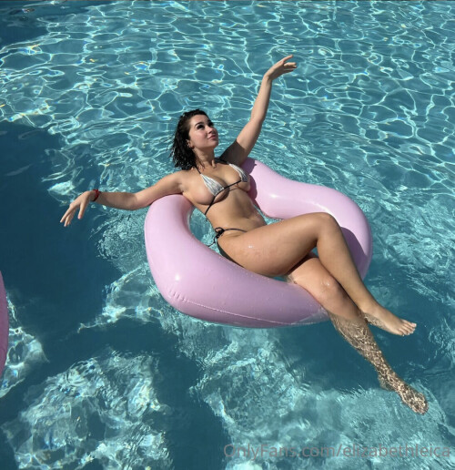 Photo 56 of Lizz