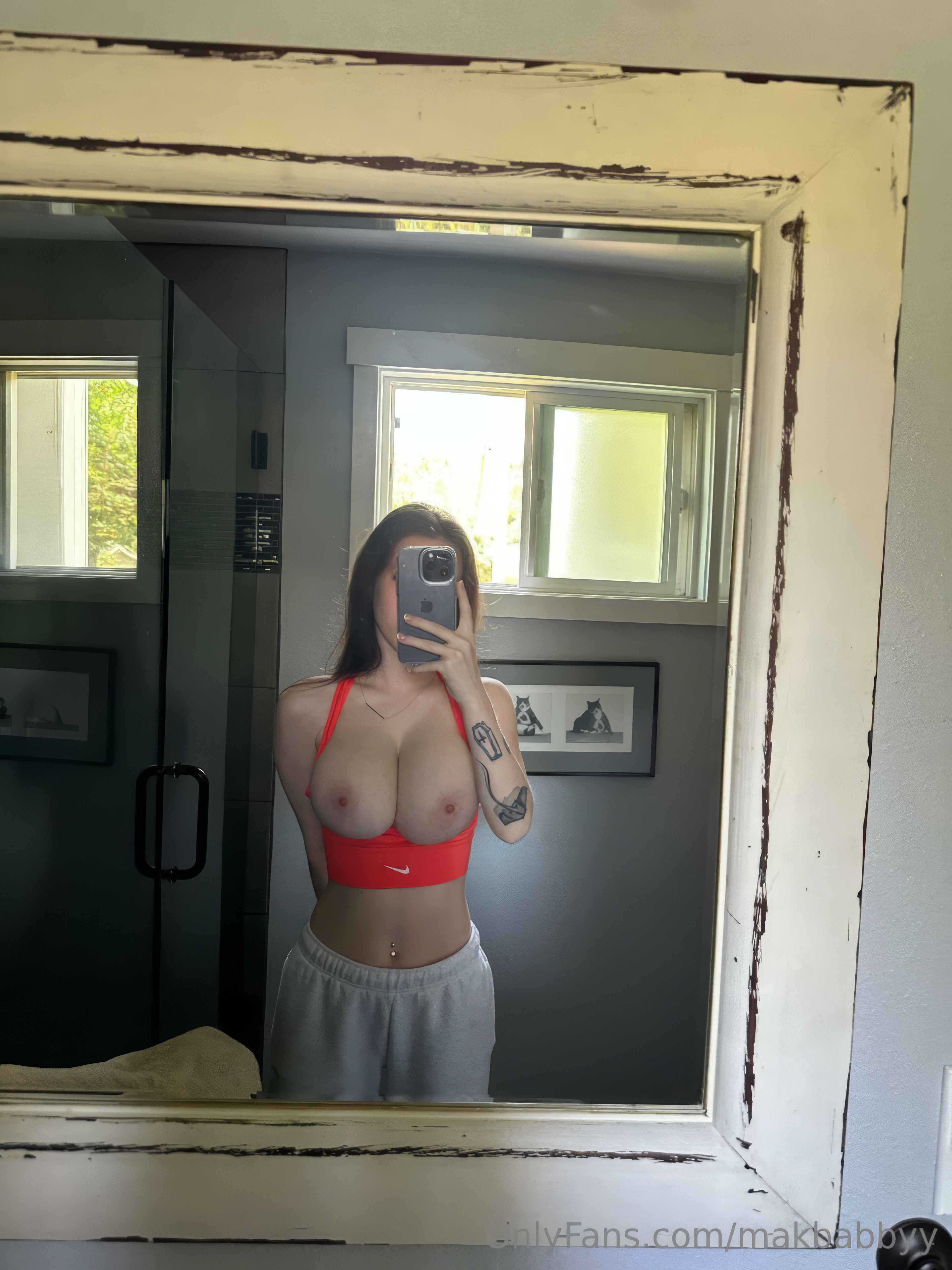 Photo 61 of Makbabbyy