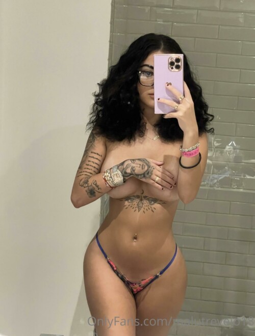Photo 15 of Malu Trevejo
