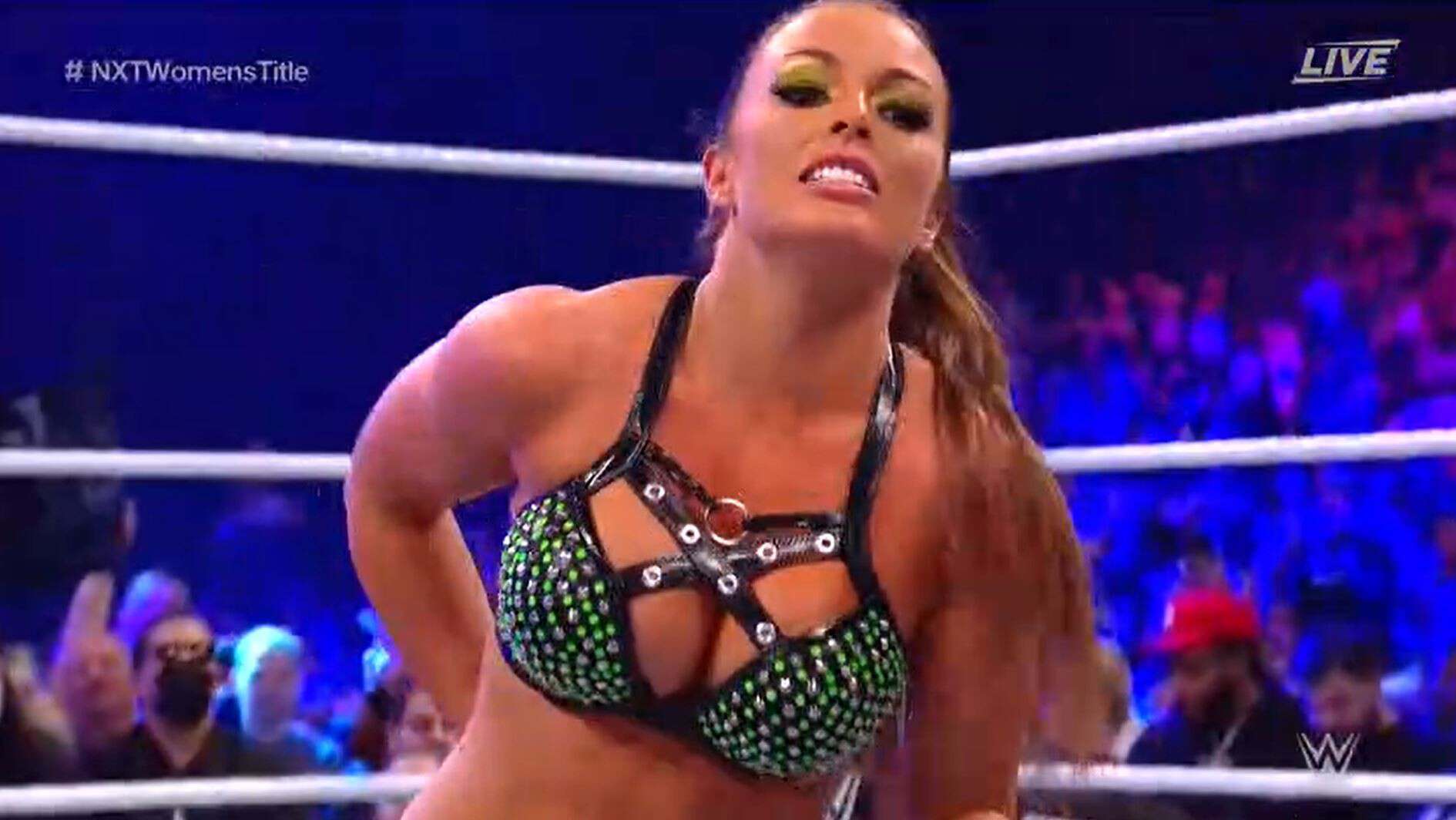 Photo 14 of Mandy Sacs