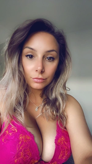 Mariah Leonne photo 50570
