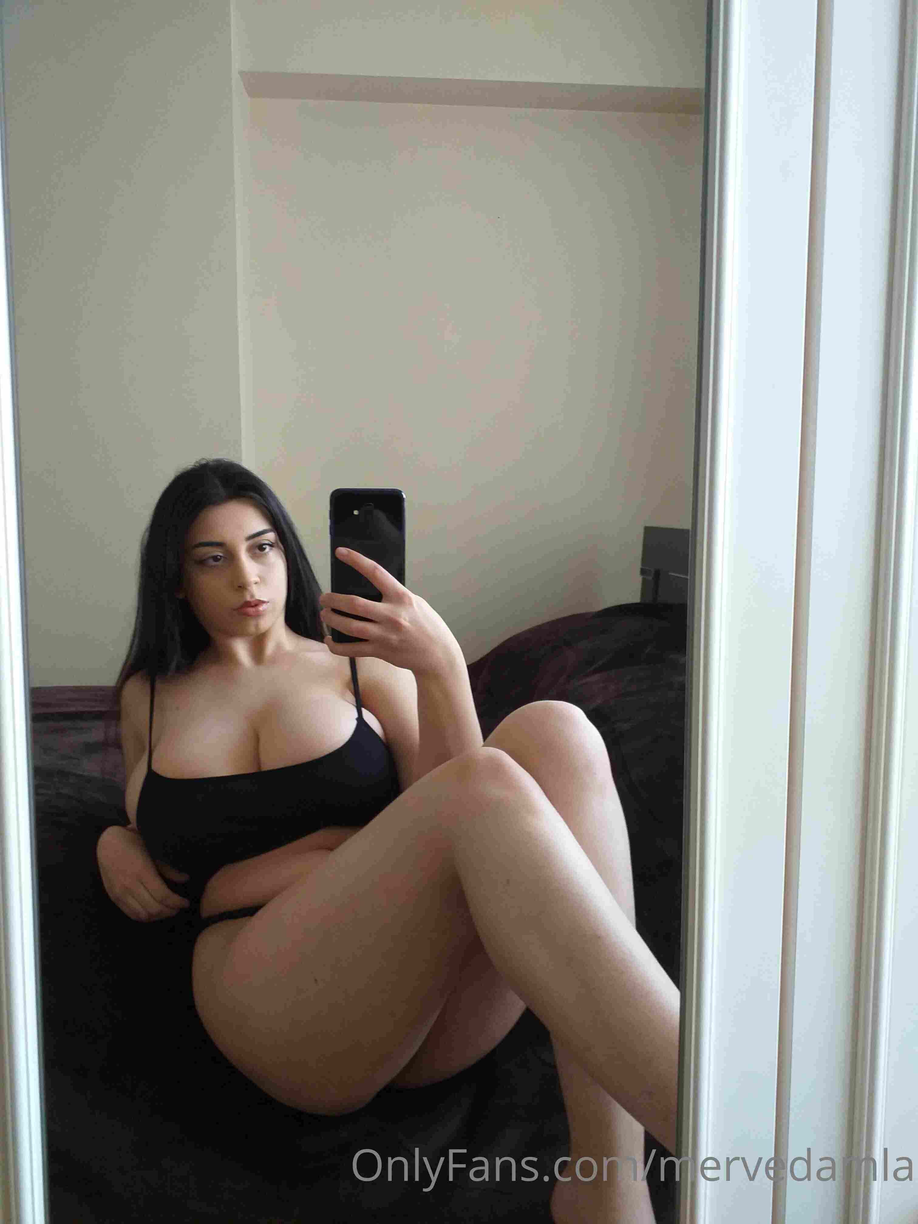 Photo 27 of Merve Damla