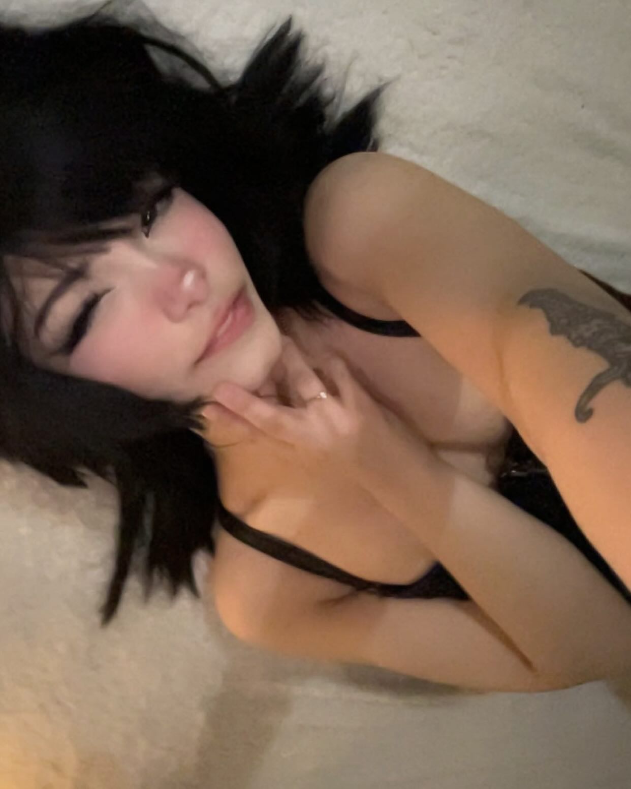 Photo 17 of Millie_official