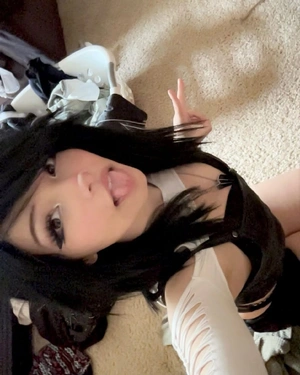 Millie_official photo 59508