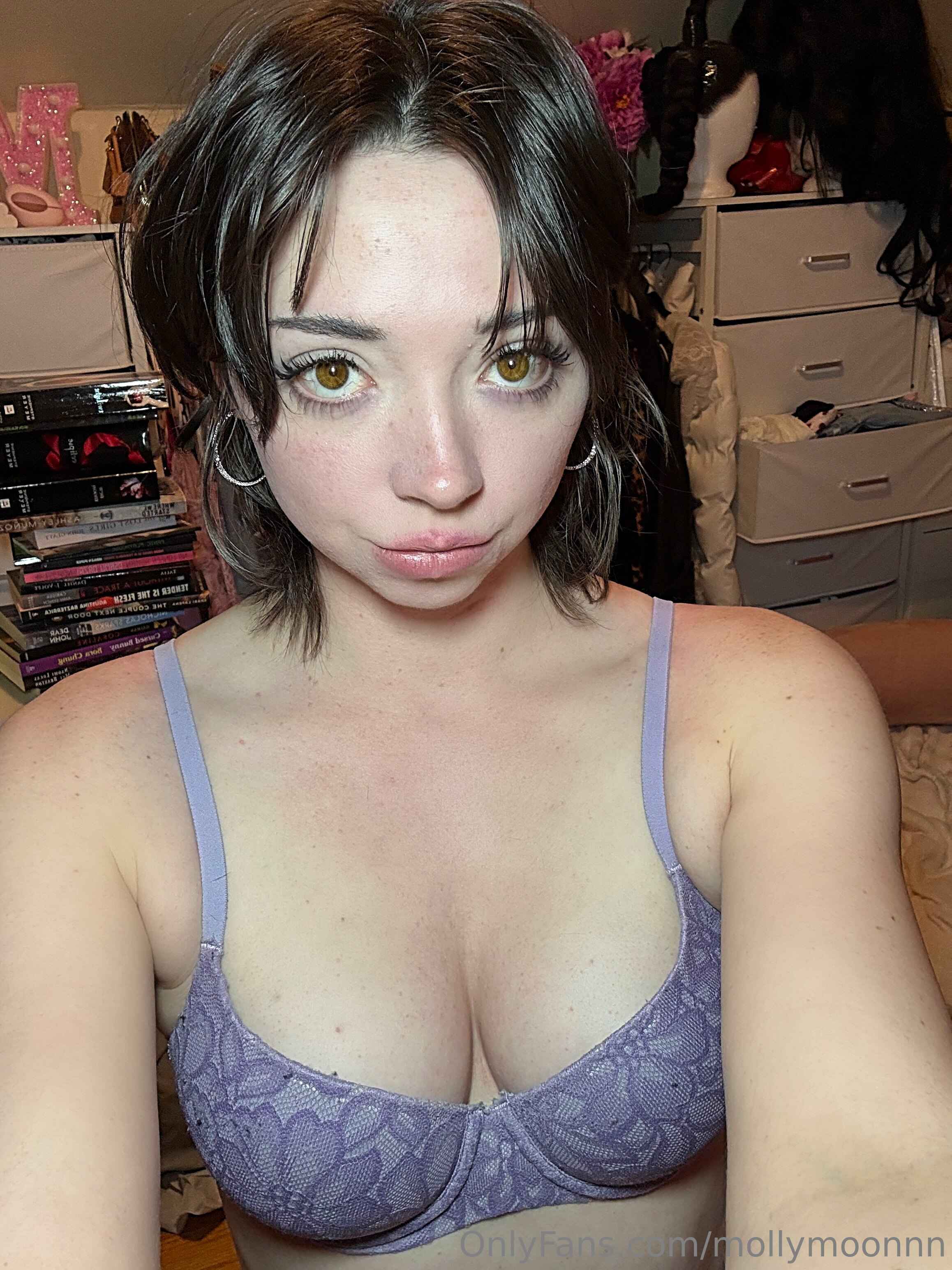 Photo 8 of Mollymoonn
