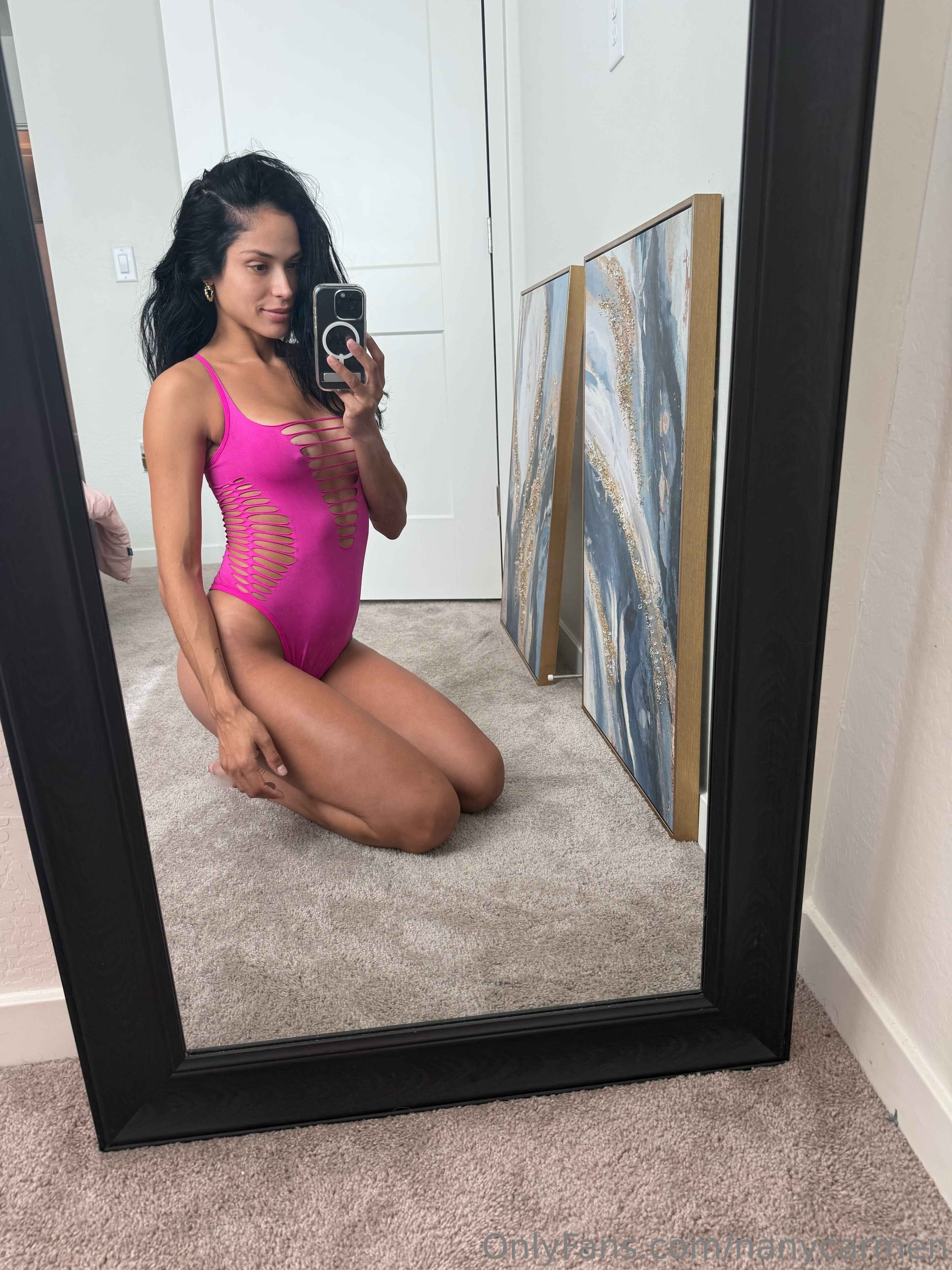 Photo 15 of Nany Gonzalez