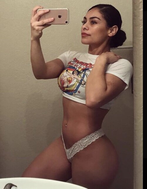 Photo 13 of Perla Jasmin