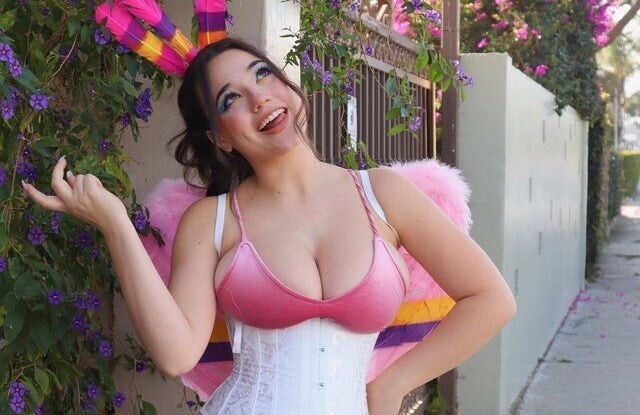 Photo 16 of Sofia Gomez