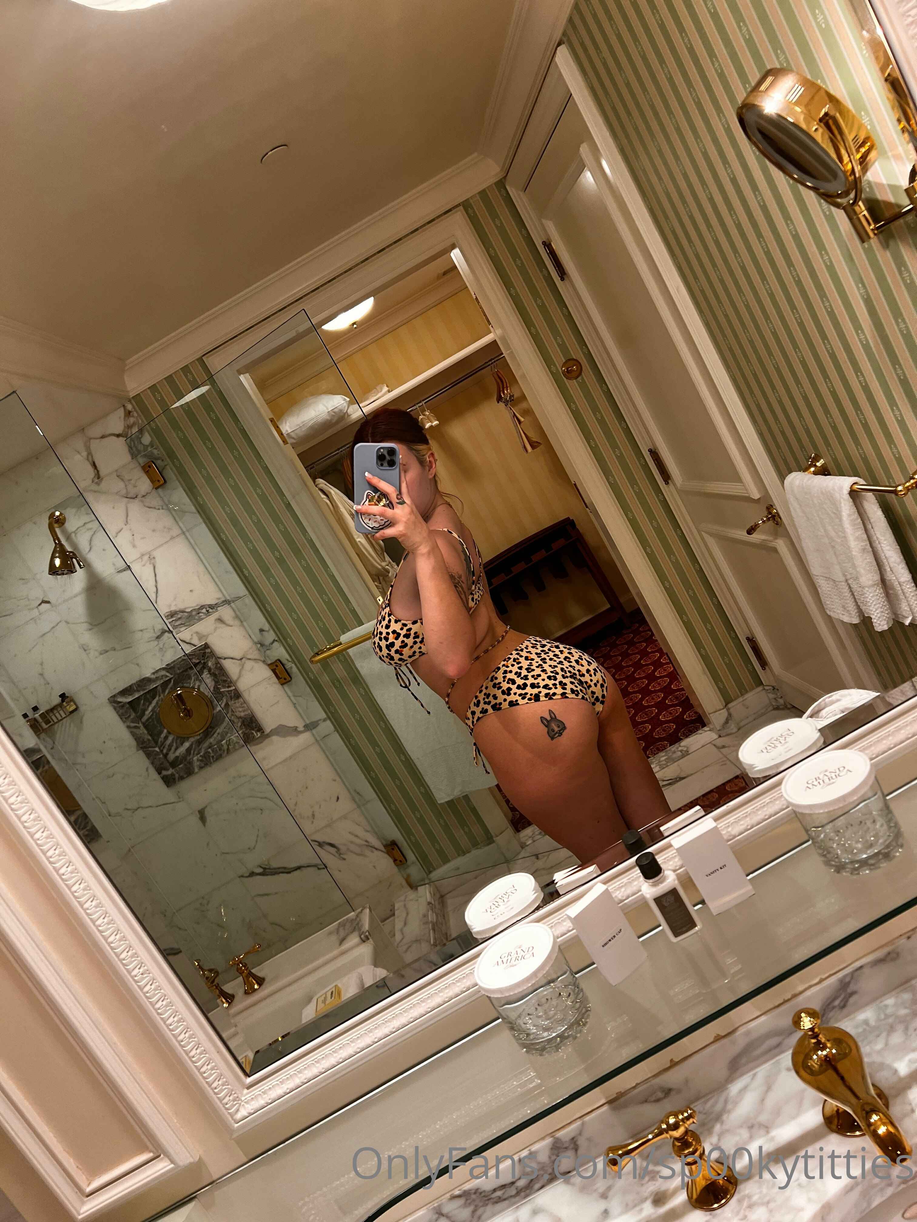 Photo 32 of Sp00kytitties