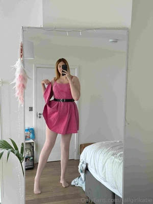 Katie Woolls photo 12322
