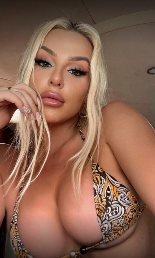 Photo 11 of Tana Mongeau