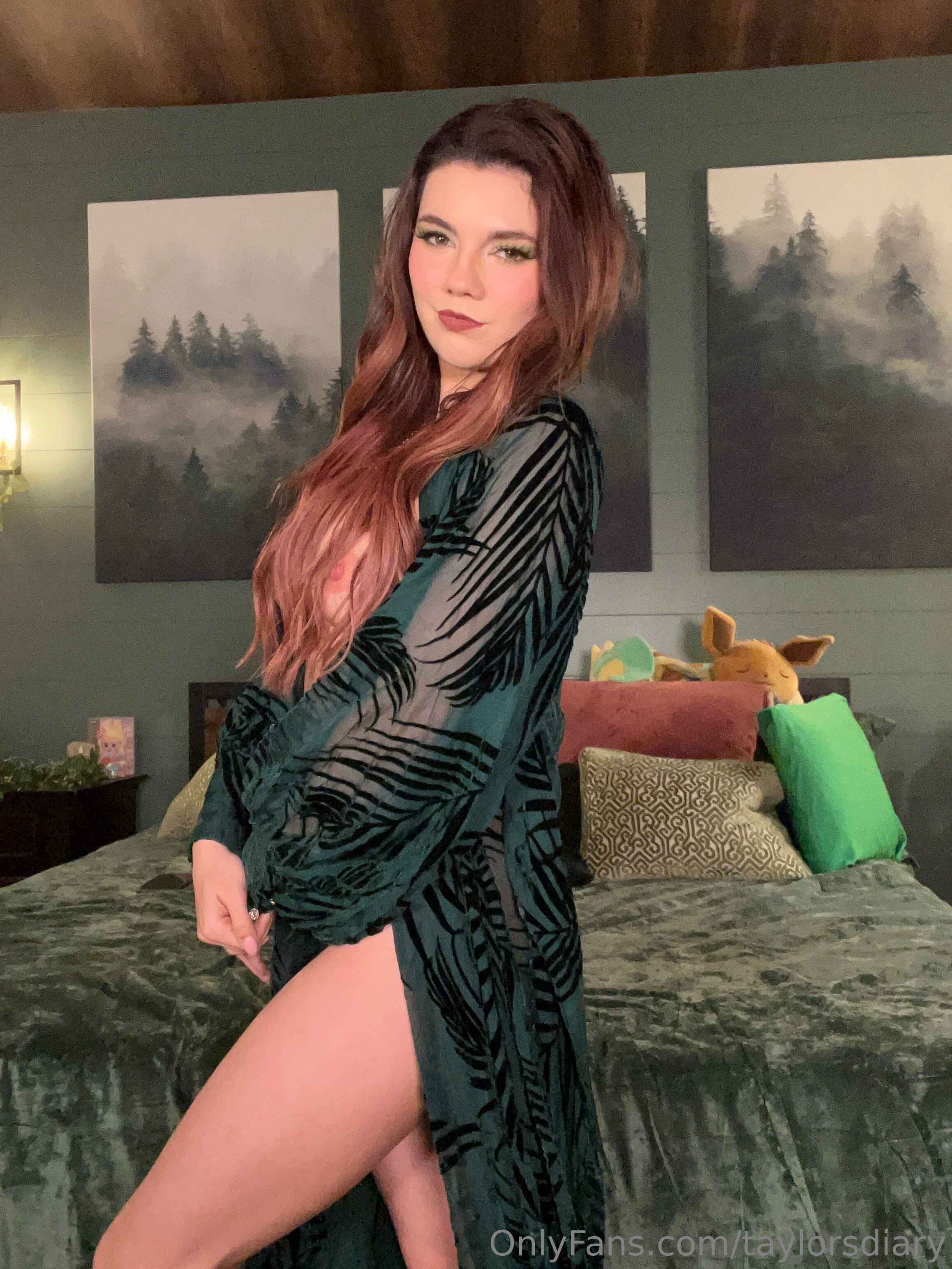 Photo 29 of Dare Taylor