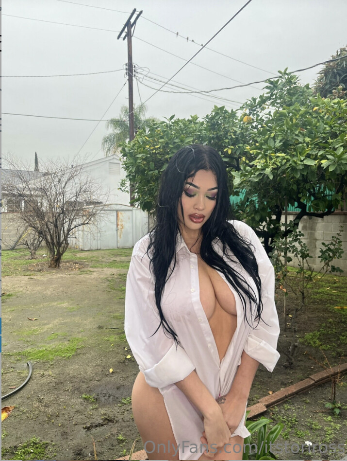 Photo 39 of Tori Ross