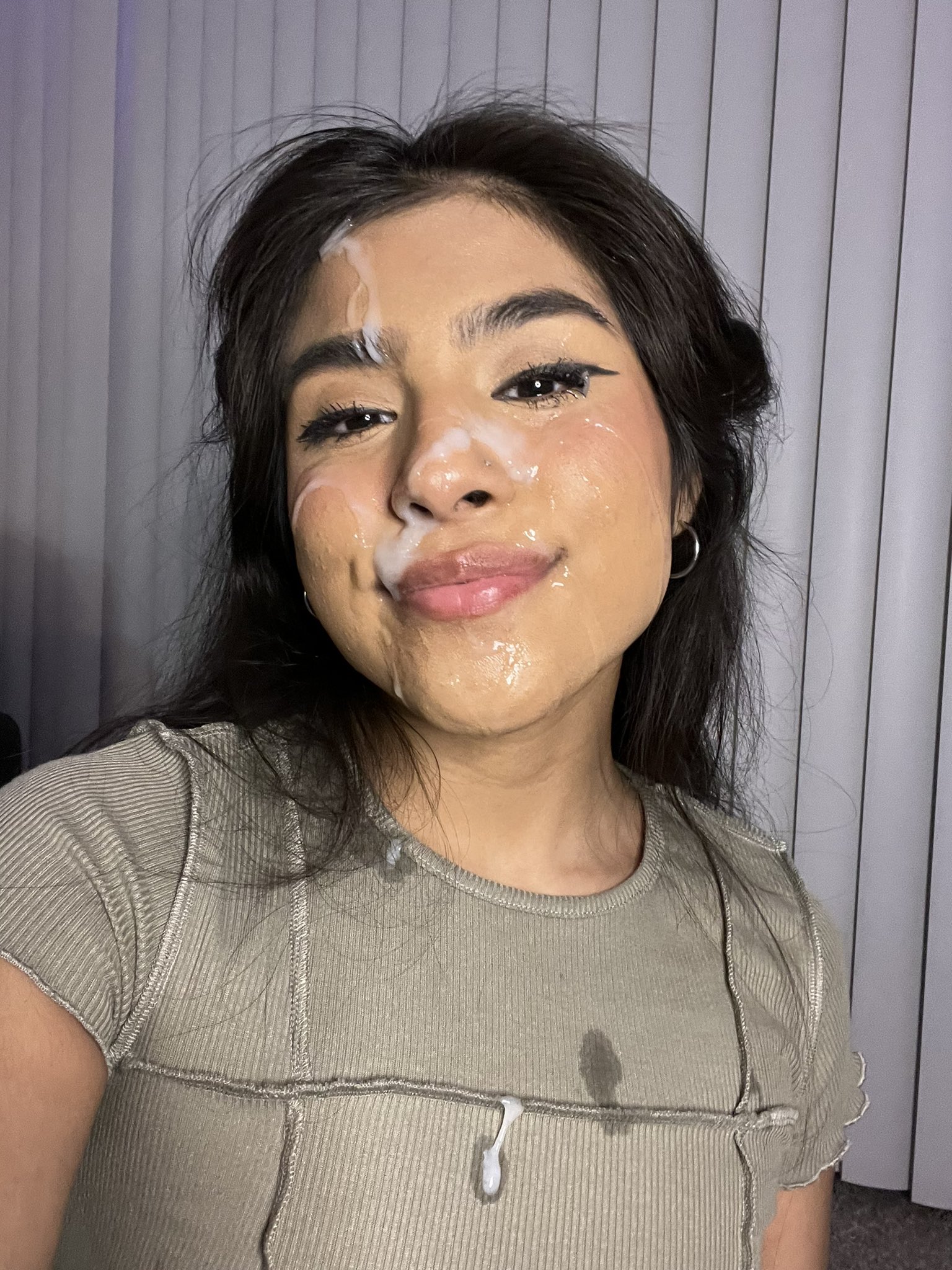 Photo 49 of 444Vanessa